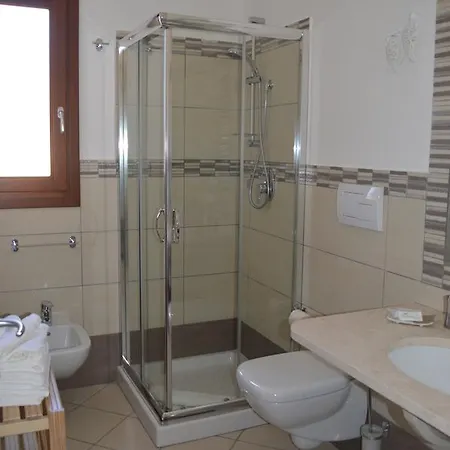 Πανσιόν Guest